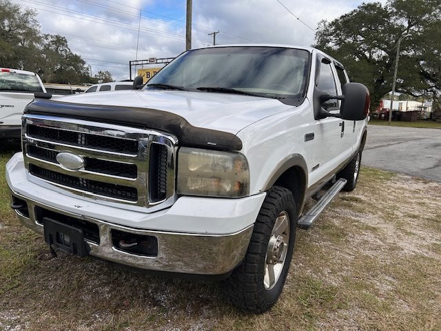 B & B TRUCK CORRAL